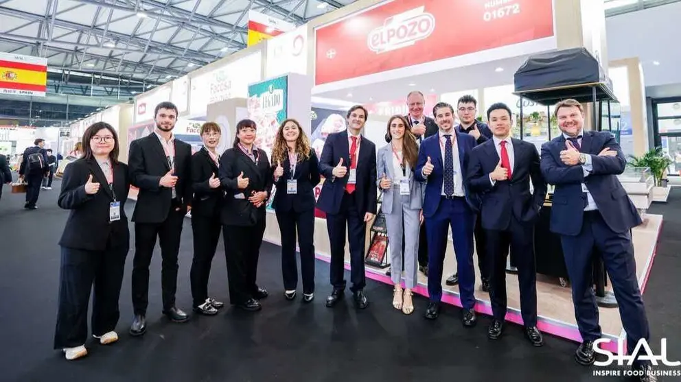 Representantes de El Pozo en la feria SIAL Shangh&aacute;i. (El Pozo Alimentaci&oacute;n)