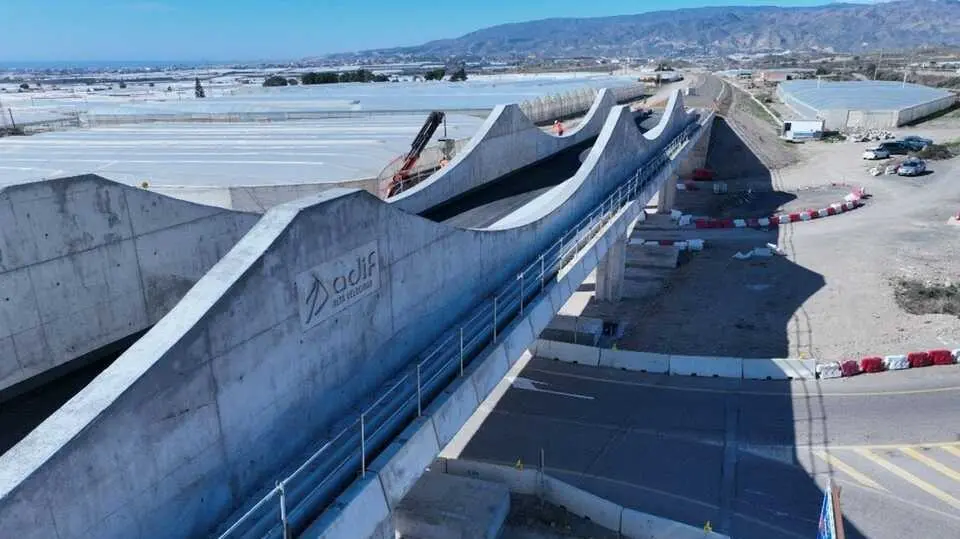 Obras del AVE. (Ministerio de Transportes)