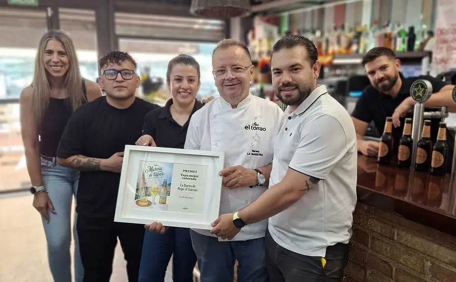 La Barra de Pepe el Torrao gana la ruta 'Murcia de Tapas'. (Estrella de Levante)