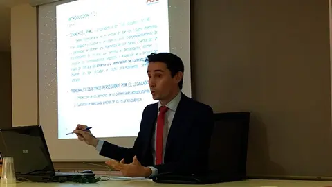 /img/periodico/img_13960.jpg