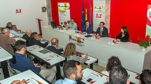 /img/periodico/img_15620.jpg