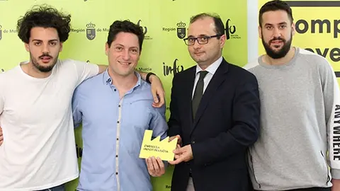/img/periodico/img_15757.jpg