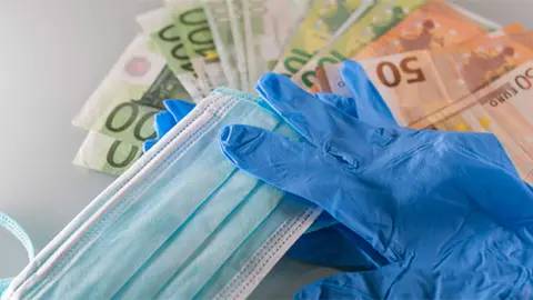Imagen de archivo de dinero.