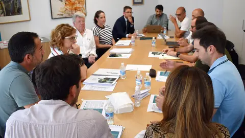 El sector productivo torre&ntilde;o colaborar&aacute; con el Ayuntamiento en la ampliaci&oacute;n de la depuradora industrial3