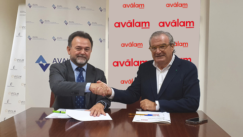 Foto Av&aacute;lam (1)