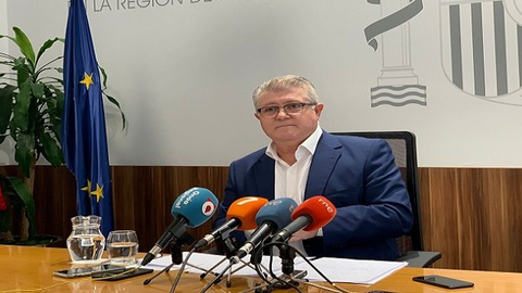 1740_delegado-del-gobierno-presenta-informe