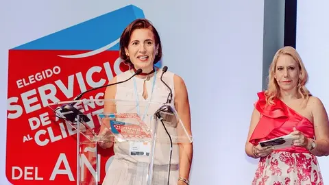 Premio-Elegido-atencion-cliente_Maria-Monzo-Llopis