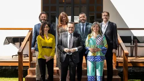 Fila arriba de izda a dcha Ram&oacute;n Avil&eacute;s &ndash; Celia Ferrero &ndash; Miguel L&oacute;pez Abad &ndash; Fernando Cueto. Fila de debajo de izda a dcha Miriam Fuertes &ndash; Jos&eacute; Mar&iacute;a Albarrac&iacute;n &ndash; Olga Garc&iacute;a.  (1)