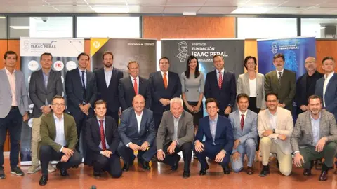 Foto de familia de los miembros de la Asamblea de la Fundaci&oacute;n Isaac Peral. 