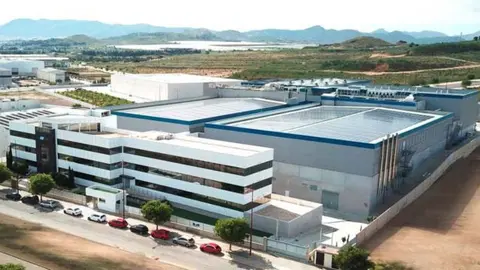 La Memoria de Sostenibilidad refleja el compromiso de la empresa con el desarrollo sostenible a trav&eacute;s de sus seis programas de RSC.