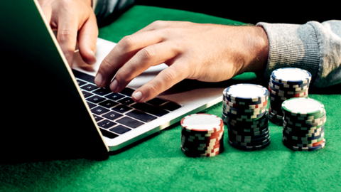 C&oacute;mo realizar un dep&oacute;sito de forma segura en un casino online: consejos y trucos Photo by Depositphotos