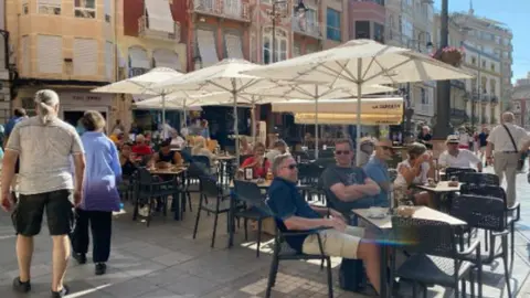 Las zonas m&aacute;s beneficiadas en el puente ser&aacute;n los locales ubicados en la costa de Cartagena, especialmente tendr&aacute;n mayor afluencia de reservas los restaurantes de La Azoh&iacute;a y La Manga.