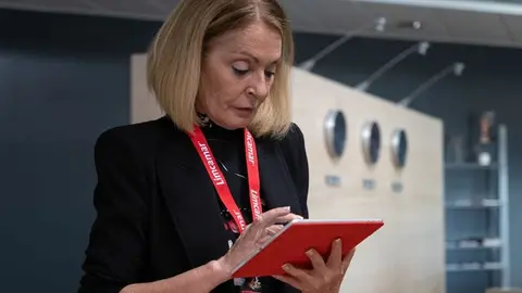 LimpIA integra cuatro ejes principales en la empresa los procesos operativos, la gesti&oacute;n de los inmuebles, la gesti&oacute;n de nuestras plantillas y la formaci&oacute;n y capacitaci&oacute;n del personal.