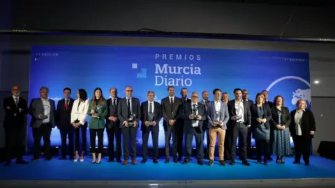Foto de familia de la I Edici&oacute;n de los Premios Murcia Diario que tuvo lugar  (1)