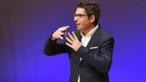 Pedro Mart&iacute;nez, ex General Manager de P&aacute;del Nuestro. 
