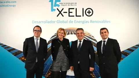 El consejero de Medioambiente, V&aacute;zquez Rojas, junto al presidente y CEO de X-ELIO, Llu&iacute;s Noguera.