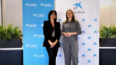 Miriam Fuertes y Olga Garc&iacute;a.