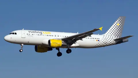 EC-MBF_A320_Vueling_BCN