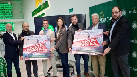 El director general de Litoral y Puertos, Pablo Mar&iacute;n, durante la presentaci&oacute;n de la XXII Regata Carnaval de &Aacute;guilas y XI trofeo Estrella de Levante.