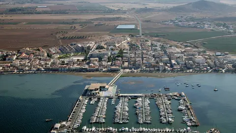 Puerto deportivo Los Nietos
