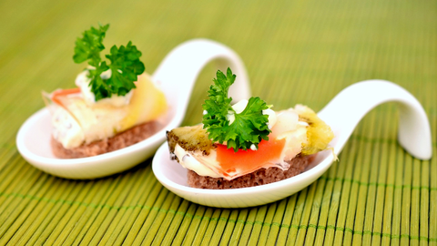 Las mejores opciones para los entusiastas del sabor: Gu&iacute;a de experiencias gastron&oacute;micas exclusivas-Image by congerdesign