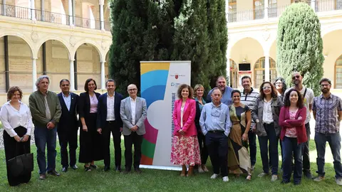 Organzadores y asistentes a esta jornada organizada en la UMU