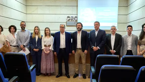 El Centro Tecnol&oacute;gico del Calzado (CETEC) y la Asociaci&oacute;n de Empresarios del Sector del Pl&aacute;stico de la Regi&oacute;n de Murcia (ASEMUPLAST), han presentado la Jornada &ldquo;Como impulsar la econom&iacute;a circular en el sector de la transformaci&oacute;n y el reciclaje del pl&aacute;stico&rdquo; en el sal&oacute;n de actos de la CROEM.