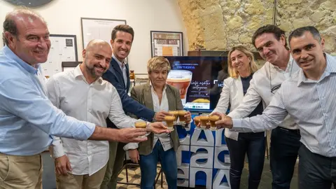 Presentaci&oacute;n de las jornadas del caf&eacute; asi&aacute;tico en Caf&eacute;Lab de Casas del Rey.