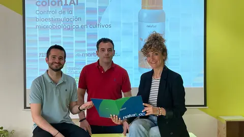 Francisco Huertas (Marbyt), Ram&oacute;n Alcaraz (Naturbec) y Esther Pe&ntilde;alver, directora CEEIM