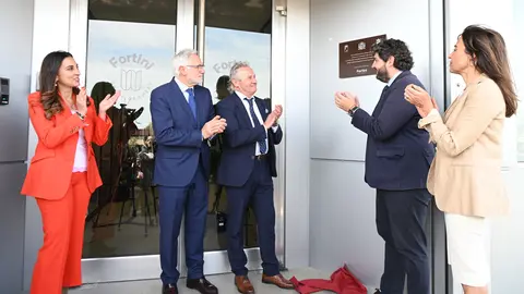 El presidente del Gobierno de la Regi&oacute;n de Murcia, Fernando L&oacute;pez Miras, inaugur&oacute; este jueves en Torre-Pacheco las nuevas instalaciones de la empresa murciana Hortofortini.