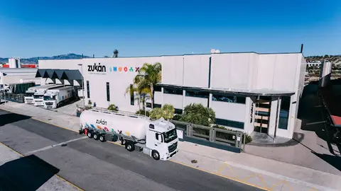 Instalaciones de Zuk&aacute;n.