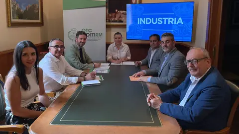 Firma del convenio entre el ayuntamiento de Fortuna y la Oficina de transformaci&oacute;n comunitaria para la Regi&oacute;n de Murcia del Colegio Oficial de Graduados e Ingenieros T&eacute;cnicos Industriales (COITIRM).