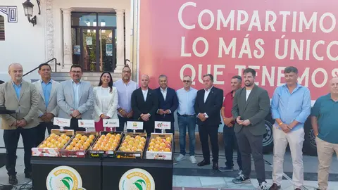 Sara Rubira participa en la presentaci&oacute;n de la campa&ntilde;a de promoci&oacute;n de la IGP Melocot&oacute;n de Cieza, "el mejor del mundo".