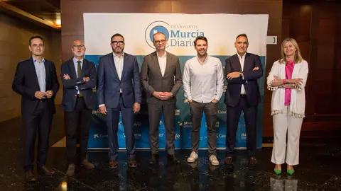 Imagen previa al Desayuno de Murcia Diario con el consejero de Educaci&oacute;n, V&iacute;ctor Mar&iacute;n.