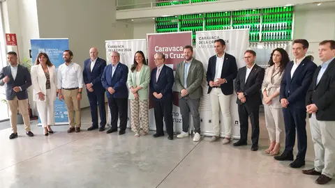 Los miembros del Patronato de la Fundaci&oacute;n &lsquo;Camino de la Cruz&rsquo;, antes de iniciar la reuni&oacute;n celebrada en Estrella de Levante.