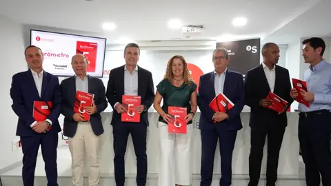 Imagen de la presentaci&oacute;n del Bar&oacute;metro n&uacute;mero 35 del Colegio Oficial de Economistas de la Regi&oacute;n.