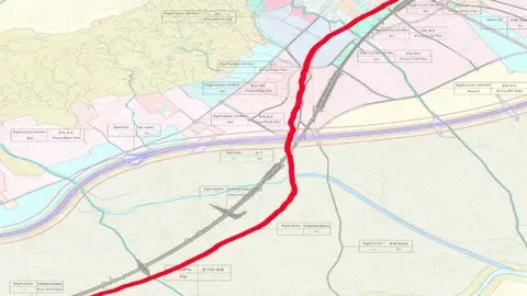 Superficie de suelo que ocupaba el antiguo trazado del ferrocarril a su paso por Totana.
