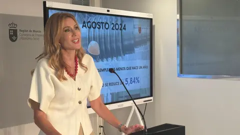 La consejera de Empleo, Marisa L&oacute;pez Arag&oacute;n, en rueda de prensa.