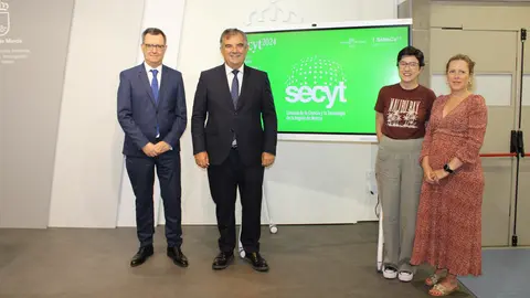 El consejero de Investigaci&oacute;n, Juan Mar&iacute;a V&aacute;zquez, en la presentaci&oacute;n de la Semana de la Ciencia y la Tecnolog&iacute;a 2024.