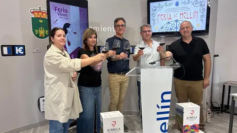 Presentaci&oacute;n de la Feria de vinos DOP Jumilla en Hell&iacute;n.