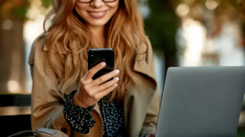 Compre el n&uacute;mero de tel&eacute;fono en l&iacute;nea de SMS-MAN para una verificaci&oacute;n segura por SMS