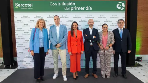El acto inaugural cont&oacute; con la presencia de autoridades destacadas como como la consejera de Turismo, Carmen Conesa; Eva Reverte, directora general de Competitividad y Calidad Tur&iacute;stica; Jes&uacute;s Pacheco, concejal delegado de Turismo; Mercedes Bernab&eacute;, concejala delegada de Gobierno Abierto; y Felipe Salda&ntilde;a, director del Sercotel Amistad Murcia.