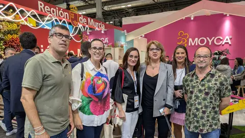Responsables del CTNC en el stand de la Regi&oacute;n de Murcia en Fruit Attraction.