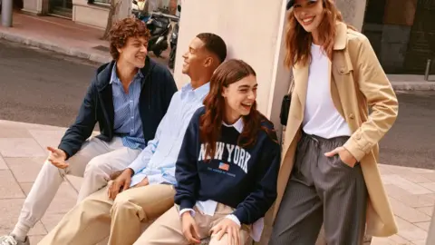 Los&nbsp;vestidos y las chaquetas, protagonistas de las nuevas tendencias&nbsp;oto&ntilde;o-invierno