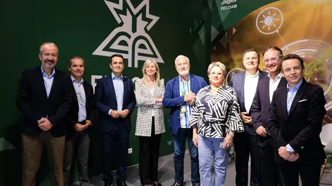 Imagen durante la firma del acuerdo de colaboraci&oacute;n entre Fecoam y CaixaBank en Fruit Attraction.