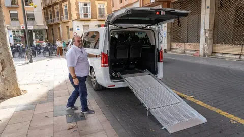 Imagen de uno de los veh&iacute;culos euro taxi que presta servicio en Cartagena.