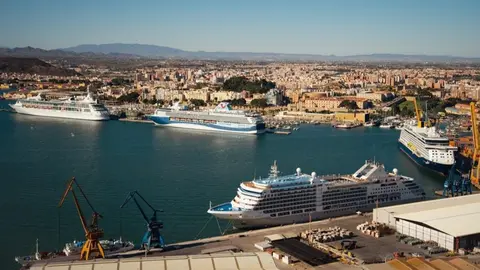 Imagen a&eacute;rea del Puerto de Cartagena. (APC)