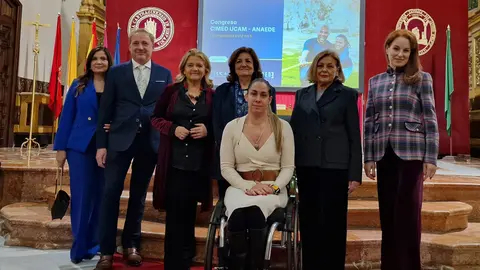 Imagen de familia en la celebraci&oacute;n del evento. (UCAM)