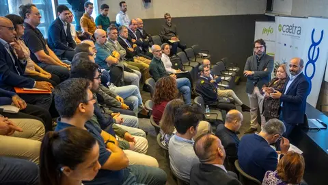 Imagen de la noticia de presentaci&oacute;n de las 'Gu&iacute;as Caetra' de Info. (Info)