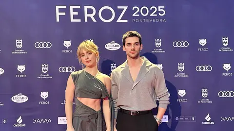 Presencia de la marca Legado Ib&eacute;rico en el anuncio de los nominados a los Premios Feroz 2025 con los actores Clara Galle y &Aacute;lvaro Rico. (Grupo Fuertes)